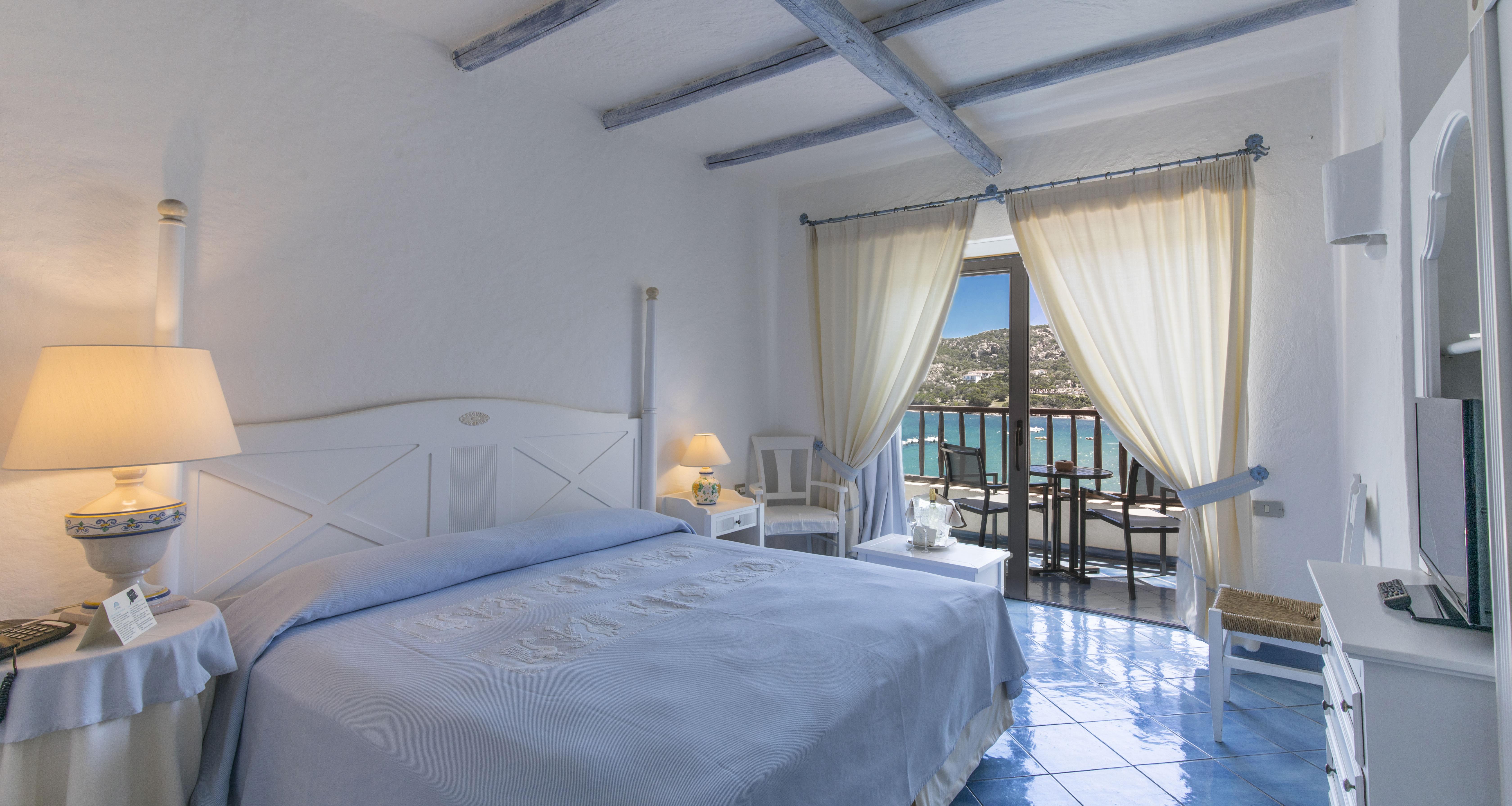 Club Hotel Baja Sardinia Εξωτερικό φωτογραφία