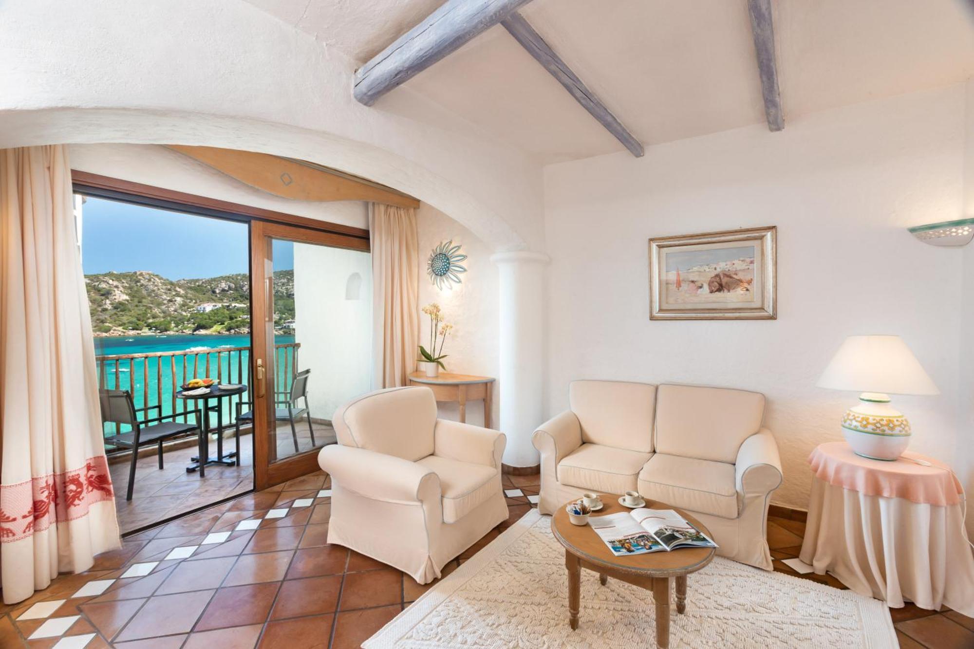 Club Hotel Baja Sardinia Εξωτερικό φωτογραφία